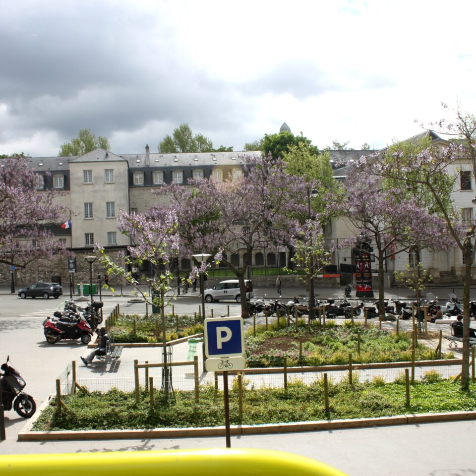 L 'Open Tour -- Hop On Hop Off Buses in Paris