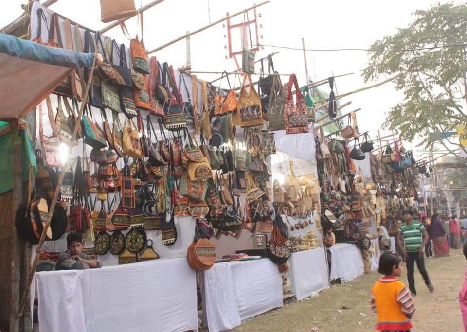 Arts & Crafts @Poush Mela-- Shopping in Shantiniketan