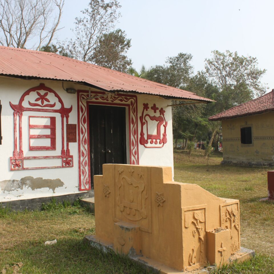 Sight-seeing in shantiniketan -- Srijani Shilpagram