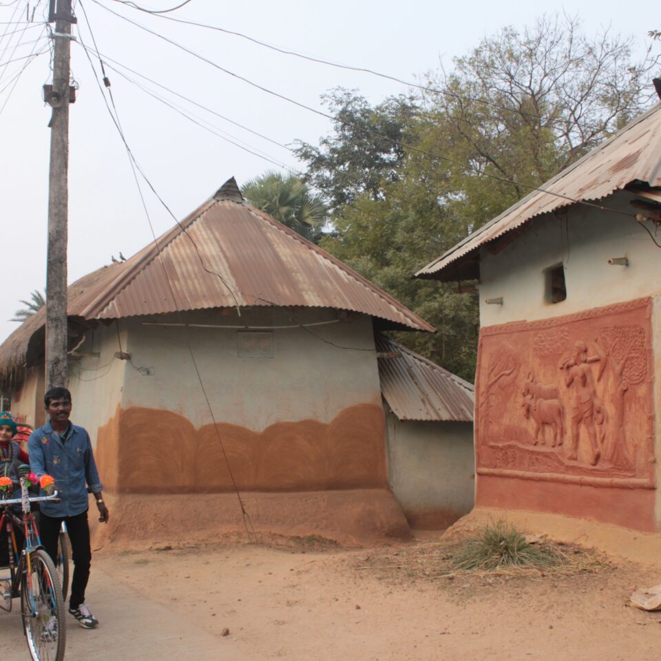 Touring Sonajhuri Gram in Shantiniketan