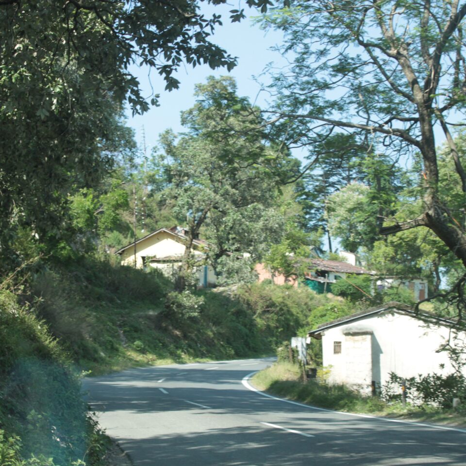 The 2nd Halt in Uttarakhand Road-trip -- Abbott Mount: Drive from Jeolikote to Abbott Mount