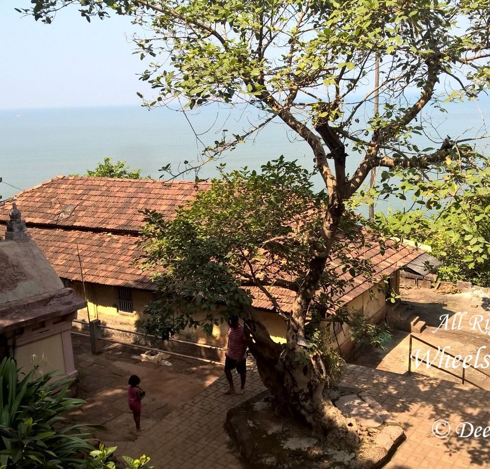 Sight-seeing in Ganapatiphule- Karhateshwar Mandir