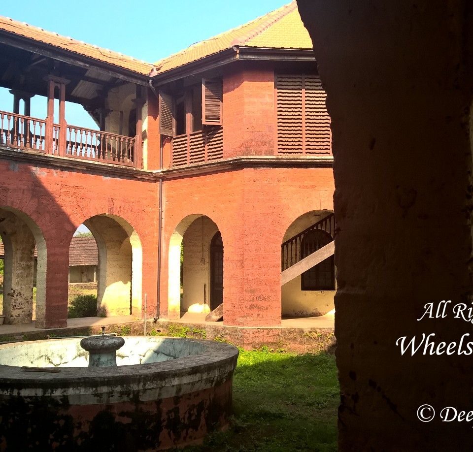 Sight-seeing in Ganapatiphule -- Thebaw Palace