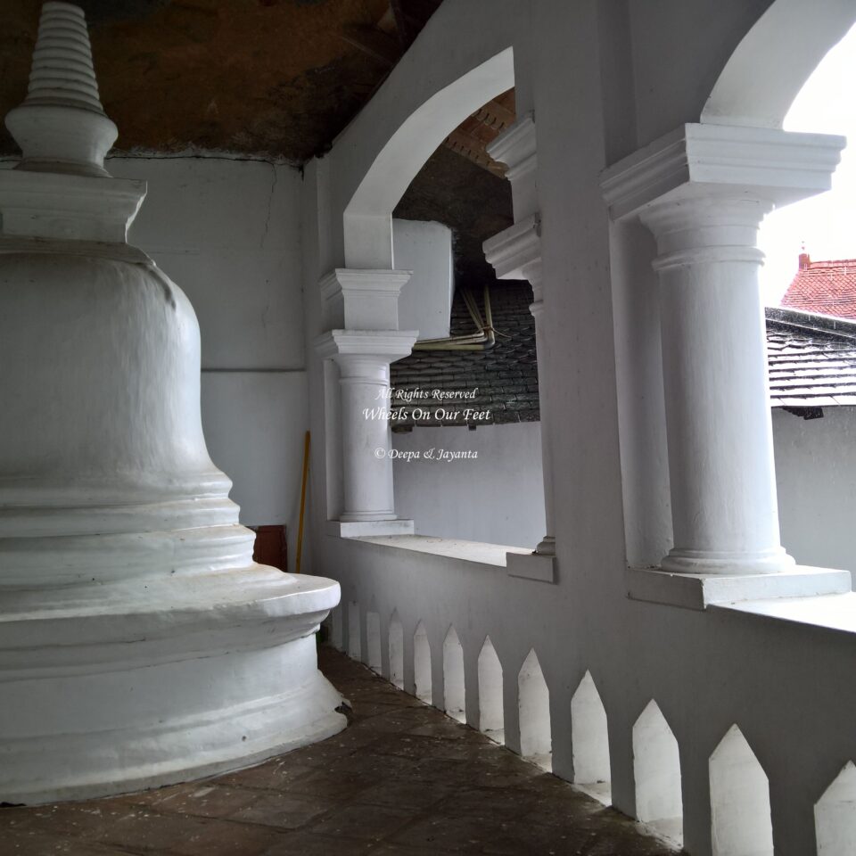 Dambulla Cave Tour, Sri Lanka